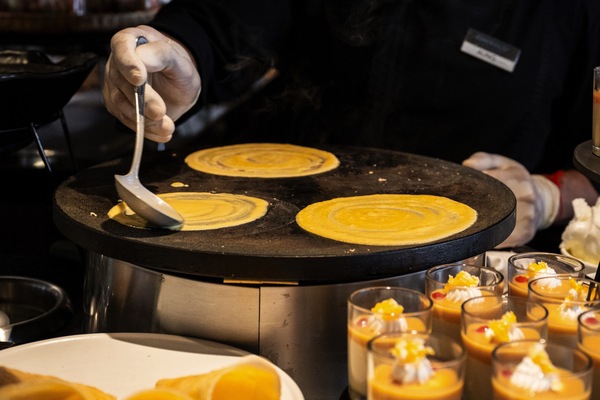 Emerald Cruises Reflections Restaurant ©Emerald Cruises, Jake Wilton1.jpg